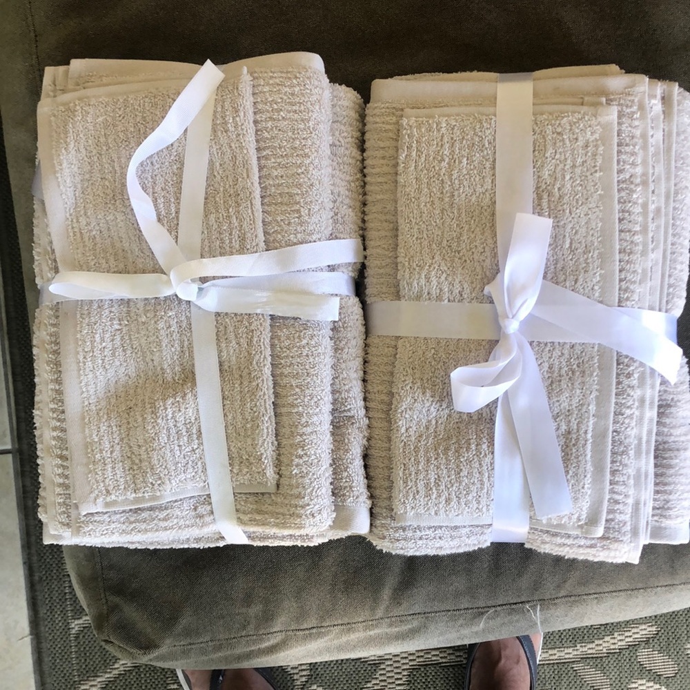 2 Bath towel Sets